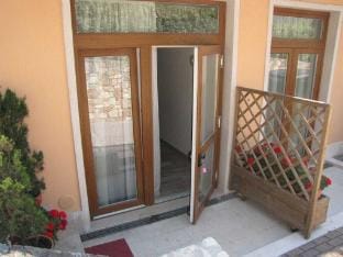 Villa Margherita Lakeside Studio with Pool Vacation rental in Brenzone sul Garda