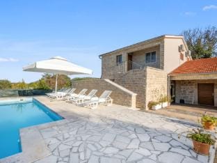 Holiday Home Stari Dvori Vacation rental in Šibenik-Knin County, Croatia