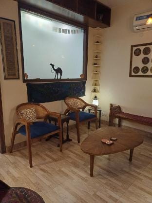 Heritage oasis- 2BHK Vasant kunj Fortis hospital Vacation rental in New Delhi