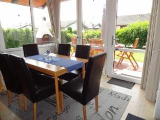 Eul Holiday Home J 4 Comfortable holiday residence Vacation rental in Butjadingen
