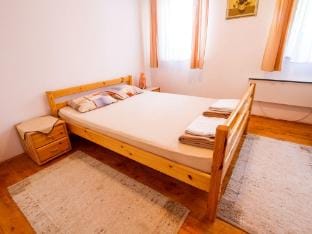 Rustic Charm Cottage Country House with Sauna - Five Bedroom Holiday Home with Sauna Vacation rental in Slovenia