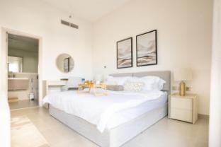 Beautiful New Studio apt in Yas Golf collection Vacation rental in Abu Dhabi