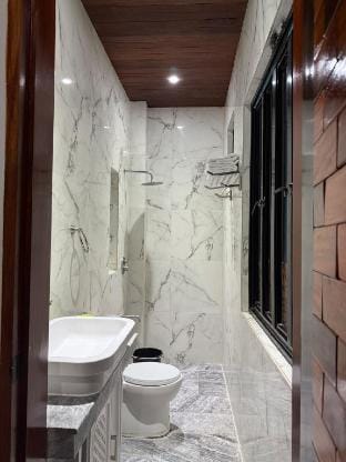 Jason’s home with netflix Vacation rental in La Union