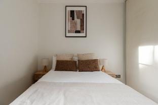 Chic City House | Hyde Park & Oxford St. Vacation rental in City of Westminster