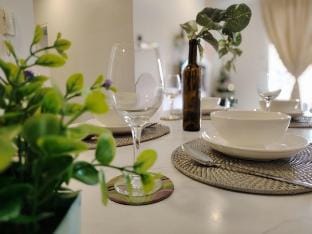 Walk to waterfront Desa Park City NEW! Vacation rental in Petaling Jaya