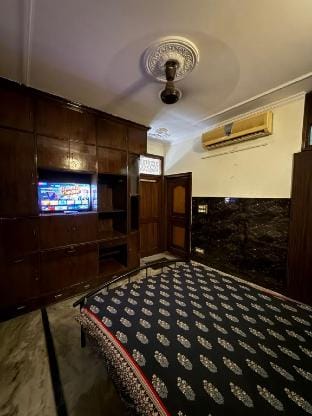 Cozy Stay Vacation rental in Delhi