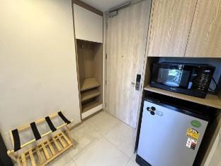 Modern studio at Skypark Aurora in Laguna Vacation rental in Choeng Thale