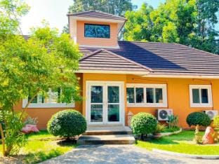 Take a Sea Pool Villa Pattaya Vacation rental in Pattaya City