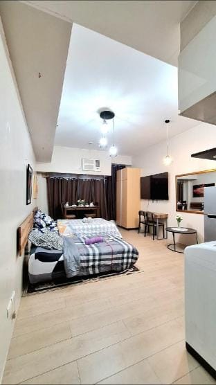 Romantic Eastwood ​Luxe Vibe & FreePool Access Vacation rental in Quezon City