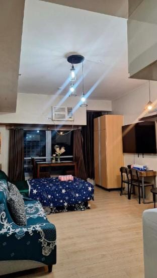 Romantic Eastwood ​Luxe Vibe & FreePool Access Vacation rental in Quezon City