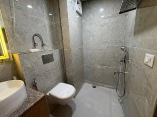 THE CROWN Studio A Luxury Stay Vacation rental in Noida