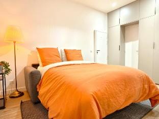 Cozy Latin Quarter Stay near the Seine/Metro/For 4 Vacation rental in Paris