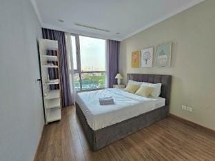 River & Landmark 81 View – Fully Equipped By NDRE Vacation rental in Ho Chi Minh City
