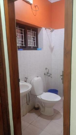 Full House near Vakala papanasam beach Vacation rental in Varkala