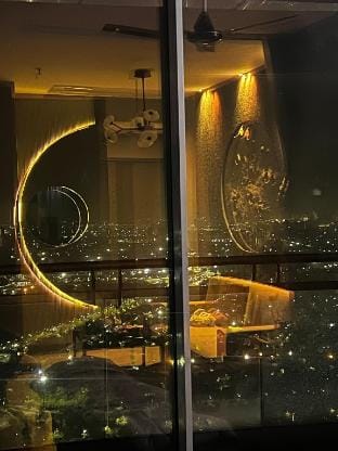 The Midnight by DiMerro | 42nd Floor City View Vacation rental in Noida