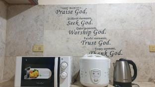 Private GuestHouse @ QuezonCity (3Rooms+Parking) Vacation rental in Quezon City
