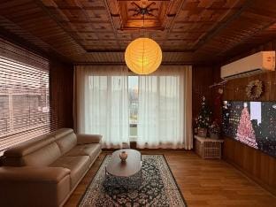 Cozy place just a 3 min walk from the base gate 2F Vacation rental in Pyeongtaek-si