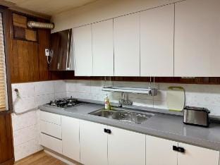 Cozy place just a 3 min walk from the base gate 2F Vacation rental in Pyeongtaek-si