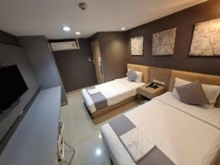 Stylish Twin Beds  Superior Modern Living Vacation rental in Bangkok