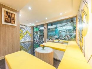 Stylish Twin Beds  Superior Modern Living Vacation rental in Bangkok
