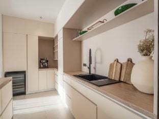 Villa Freedom - Five Bedroom House with Balcony Vacation rental in Šibenik-Knin County, Croatia