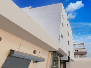 Collection O Karkardooma Court metro Vacation rental in Delhi