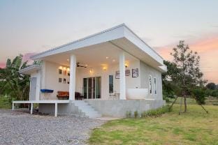 Baan White House At Mine Hills Zone2 Vacation rental in Thailand