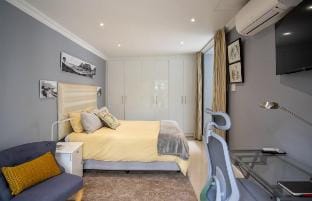 Echo Garden Apartment in Camps Bay Vacation rental in Camps Bay