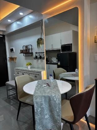 * * I Simple & Stylish 1BR Living Vacation rental in Iloilo City