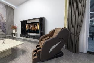Kempas JB Landed Marble Haven Villa 14pax Karaoke Vacation rental in Johor Bahru