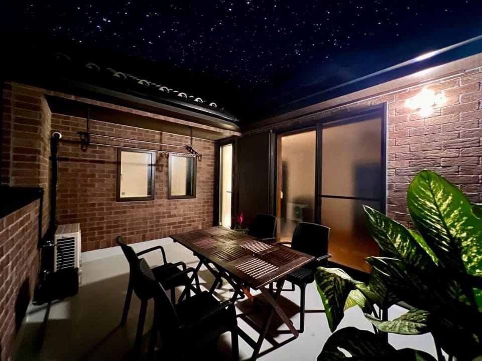 まちなかの家MANA Hotel in Okinawa Prefecture