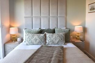 Crown Quarter Penthouse - City View Vacation rental in Southampton