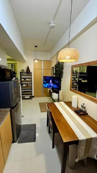 McKinley Viceroy Haven with Free Indoor Parking Vacation rental in Makati