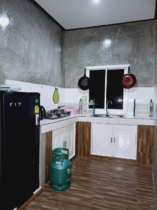 Calm house + Kitchenwere Vacation rental in Sala Dan