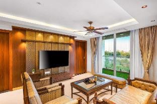 The Royal Crown - 3BHK luxury home by Viraalay Vacation rental in Jaipur