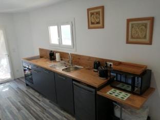 Mon gîte à Pélasque *** Vacation rental in Provence-Alpes-Côte d'Azur