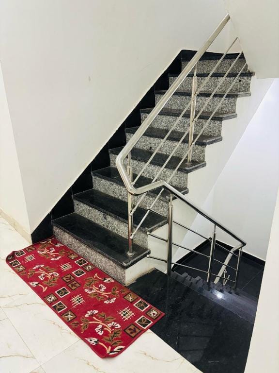 BNC LEGACY HOMESTAY Hotel in Varanasi