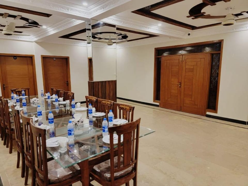 Airport Guest House - JIA Hotel in Karachi