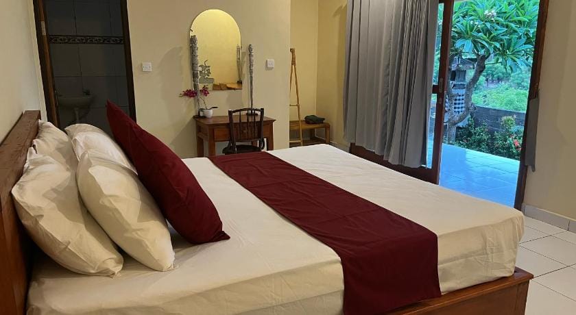 Dewenten Home Stay with view mount agung Hotel in Karangasem Regency