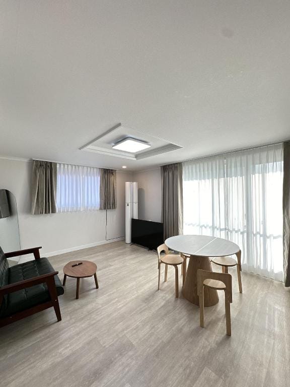 TwinCats Guesthouse Hongdae Hotel in Seoul