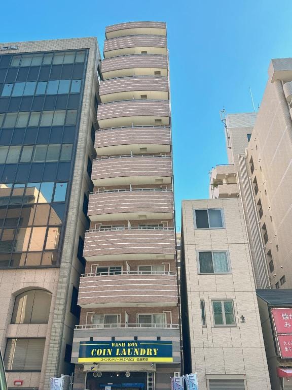 ルミエール瓦屋町 Hotel in Osaka