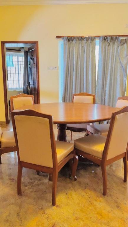 The Tides Inn Hotel in Chennai