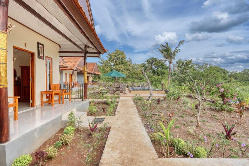 Lungguh Penida Hut Hotel in Nusapenida