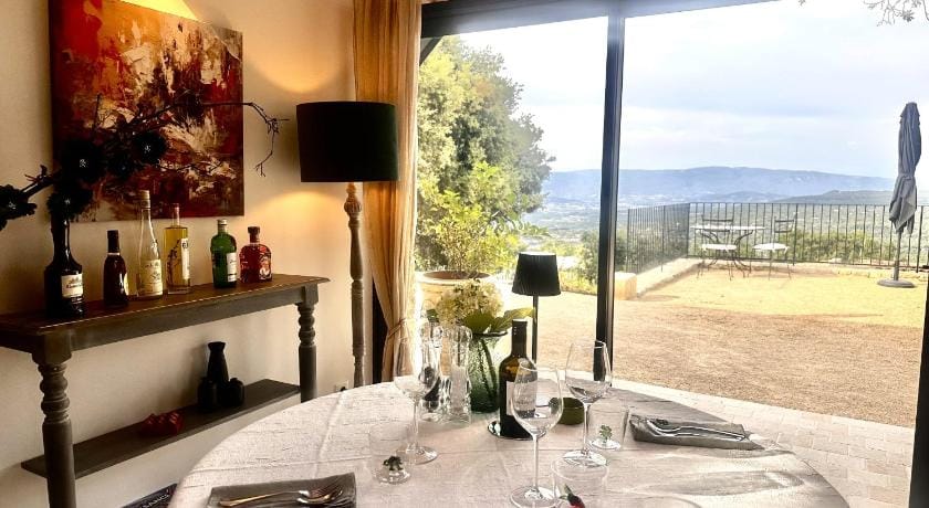 La Villa des Cedres Hotel in Bonnieux