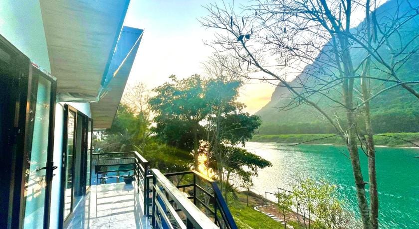 Little Rock Homestay Hotel in Laos