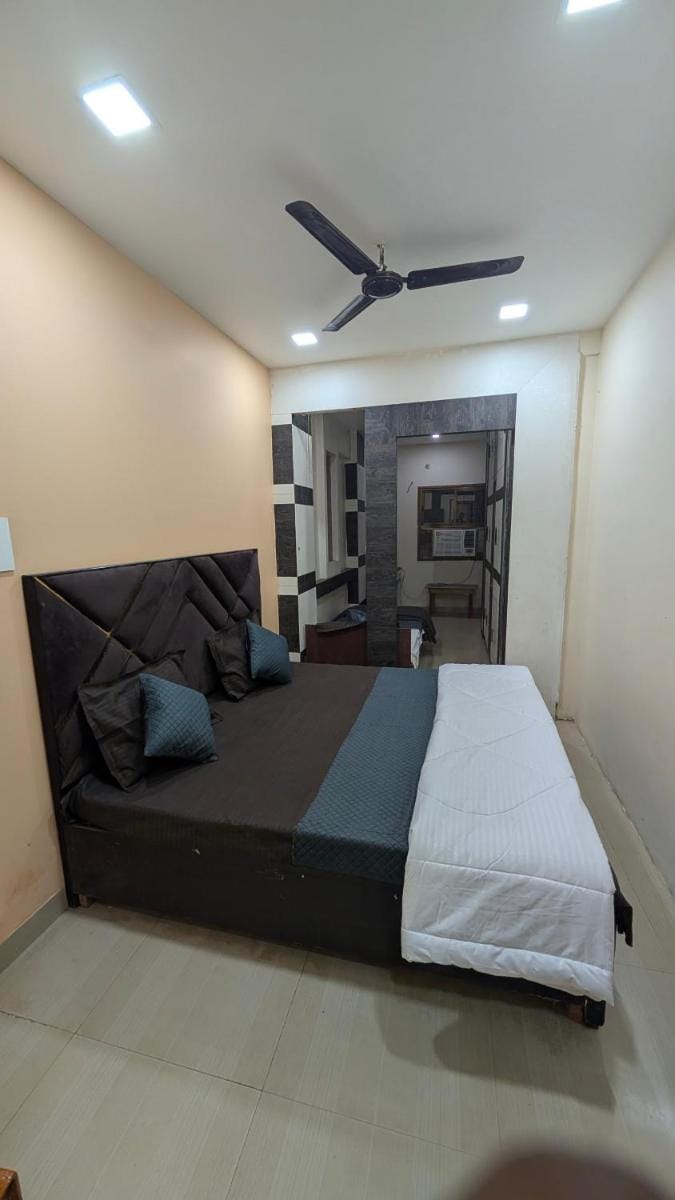 Shree Nilayam homestay Vacation rental in Varanasi