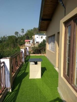 Rooptara Valley Luxury Cottage • Majkhali Himalaya Vacation rental in Uttarakhand