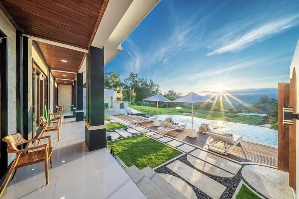 The Hanz Villa Kintamani Hotel in Karangasem Regency