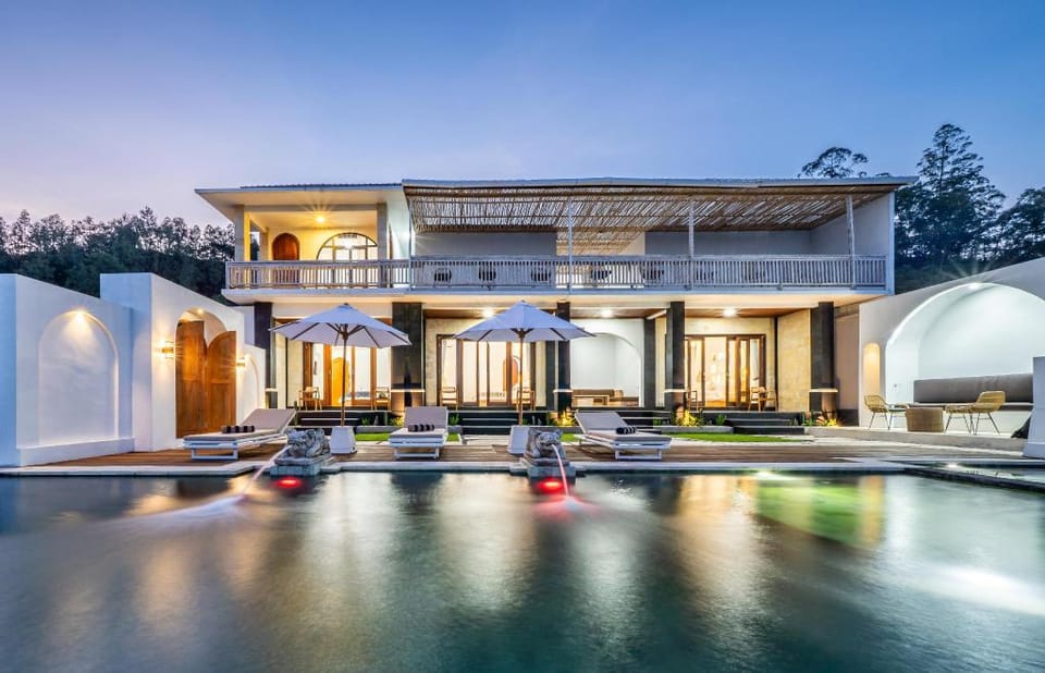 The Hanz Villa Kintamani Hotel in Karangasem Regency