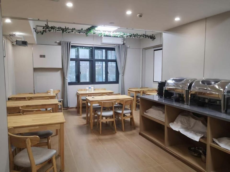 Ease Hotel - Nanjing Jiangning Dongshan Subway Station Tianyin Avenue Hotel in Nanjing